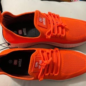 Men Marc ecko new shoes size 12